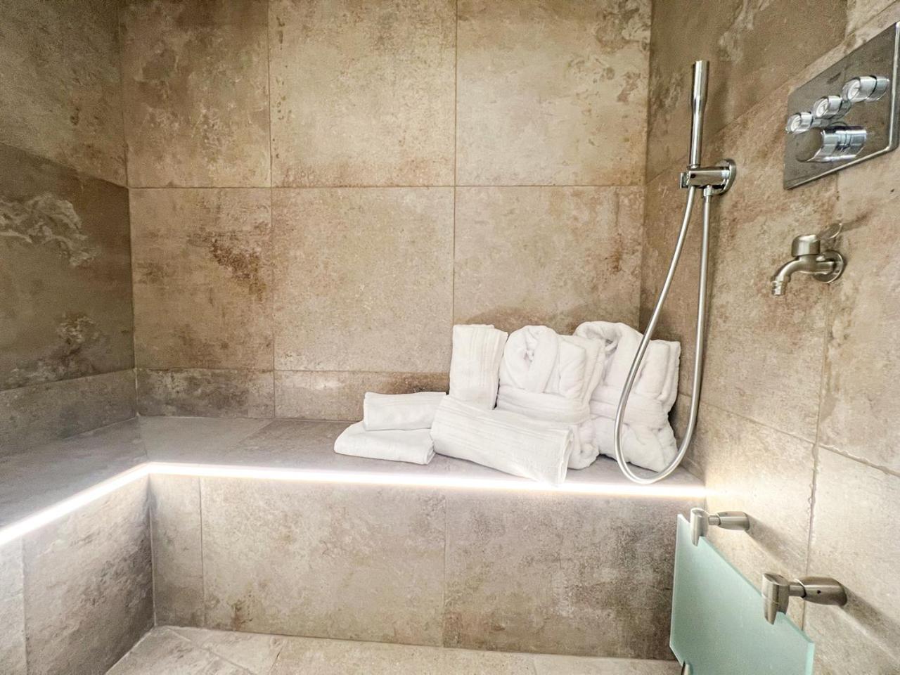 Le Switch Souplex Avec Hammam Privatif Apartment ลีลล์ ภายนอก รูปภาพ